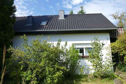 Haus zum Kaufen in Neuzelle 125.000,00 € 90 m²