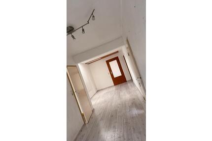 3,5 Zimmer Wohnung - 1.100,00&nbsp;EUR Kaltmiete, ca.&nbsp; 120,00&nbsp;m&sup2; in Arnstadt (PLZ: 99310)