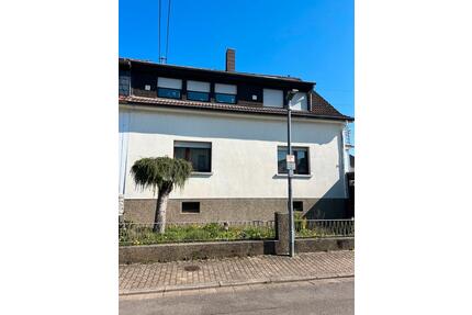 Helle 3-ZKB-Wohnung DG in Saarlouis-Lisdorf (WG-geeignet)