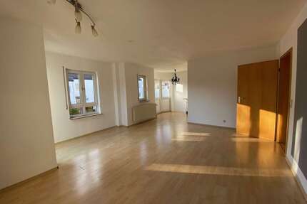 Wohnung zum Mieten in Stuttgart 900,00 € 64.77 m²