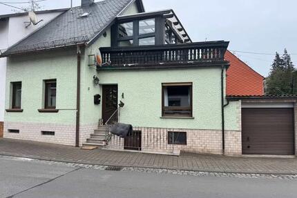 Wunderschönes Einfamilienhaus mit Wintergarten, Terrasse & Garage - Heimbach