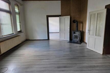 6 Zimmer Wohnung ca 160qm 700€ kalt - Schöningen