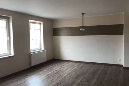 Wohnung zum Mieten in Rötha 599,00 € 90 m²