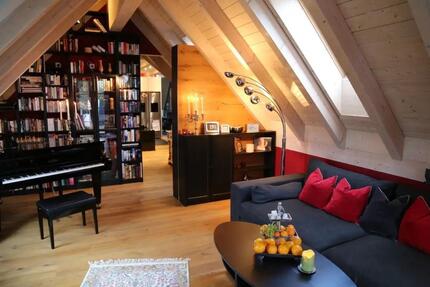 Exklusive 5-Zimmer Penthouse-Wohnung mit Dachterrasse am Park (WG tauglich) - München Am Hart