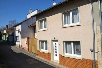 Haus zum Kaufen in Partenheim 250.000,00 € 112 m²