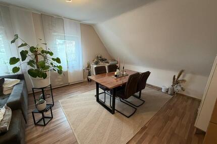 Moderne 3-Zimmer-Whg. mit Gartenanteil in Neuendettelsau (1. OG)