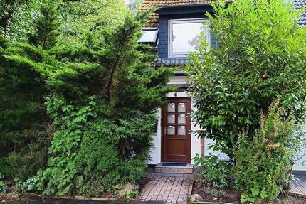 Endreihenhaus 3,5 Zimmer ca. 85 m² Wohnfl. ca. 304 m² Grund - Hamburg Wandsbek
