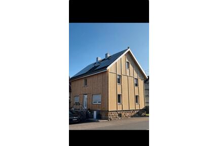 Einfamilienhaus 8 Zimmer - 345.000,00&nbsp;EUR Kaufpreis, ca.&nbsp; 150,00&nbsp;m&sup2; in Breitenbach am Herzberg (PLZ: 36287)