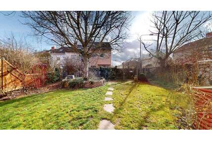 Familienfreundliches Reiheneckhaus mit Gartenidylle auf Erbpacht - Frankfurt am Main Nieder-Erlenbach