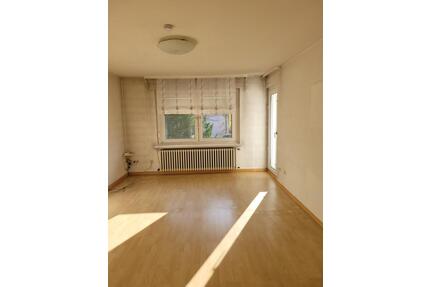 Etagenwohnung mit sonniger Loggia in Bonn Rüngsdorf