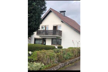 Ruhig gelegene 4-Zimmerwohnung - 580,00&nbsp;EUR Kaltmiete, ca.&nbsp; 80,00&nbsp;m&sup2; in Hamm (Sieg) (PLZ: 57577)