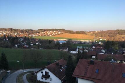 Möblierte 1-Zimmer Dachgeschosswohnung ab 01.04 - Bad Griesbach im Rottal