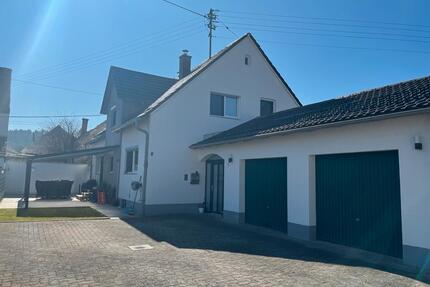Ein-Zwefamilienhaus in Affing mit PV-Anlage
