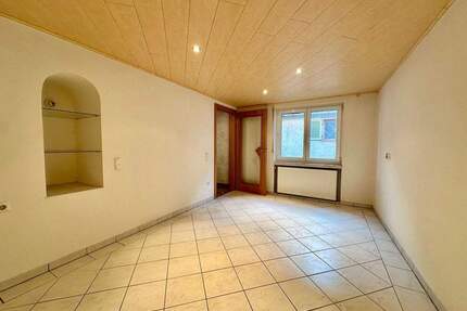 Charmantes Fachwerkhaus mit Doppelgarage - sanierungsbedürftig - Weisweil