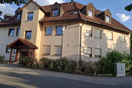Charmante DG 3 Zimmer Wohnung mit Südbalkon - Bad Staffelstein