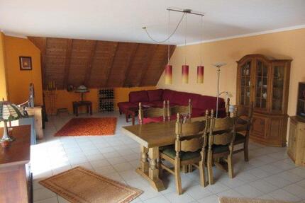 Sehr gepflegte & großzügige Dachgeschosswohnung in Hochkirchen - Nörvenich