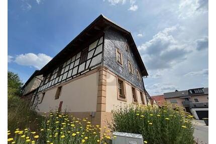 GEMÜTLICH, LÄNDLICH MIT GROßER SCHEUNE - Seßlach