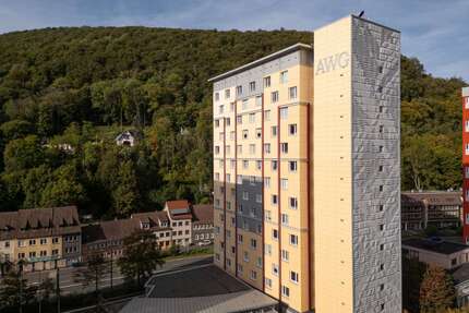 Wohnung zum Mieten in Suhl 425,03 € 54.33 m²