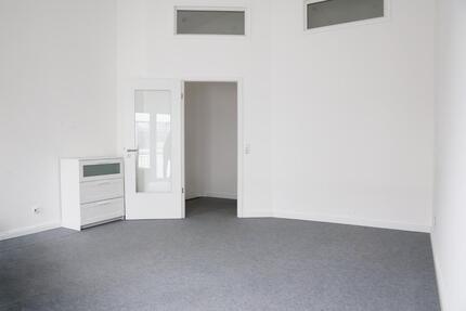 Heller Büroraum in Trittau. Top Ausstattung!