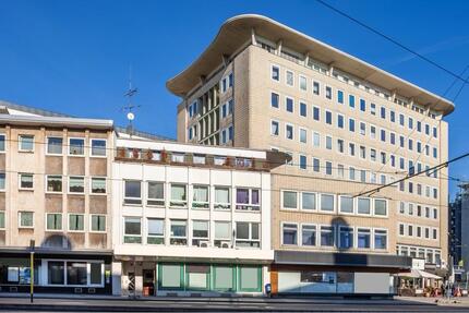 Frisch renovierte Dreizimmerwohnung mit großem Balkon - Mülheim an der Ruhr