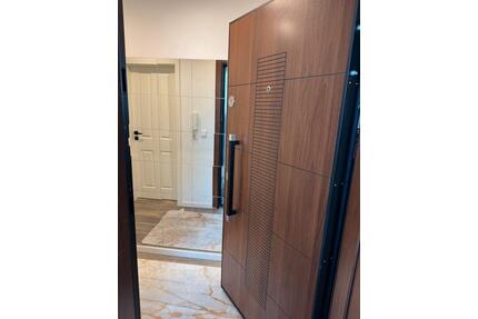 3-Zimmer DG-Wohnung mit Wintergarten, Göste WC&Ausbau Privatver. - Hannover Ricklingen