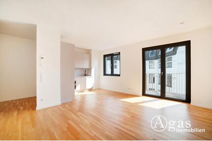 Clever geschnittene, helle 2 Zimmer Wohnung mit ca. 52m², EBK und Fußbodenheizung in Berlin-Mitte
