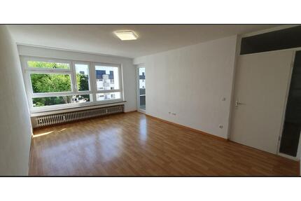 Lichtdurchflutete 2,5-Zimmer-Wohnung mit 2 Balkonen - München Hadern