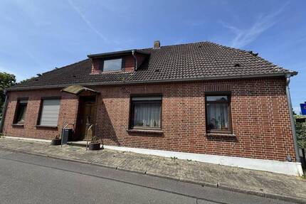 Einfamilienhaus mit Garten und Garage in BAD BODENTEICH!