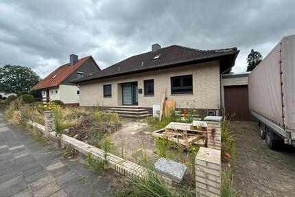 EFH 2 Etagen 189 QM Grundstück 689 QM Baujahr 1979 - Helmstedt