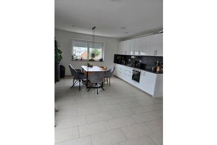 Helle 4 Zimmerwohung in Pfeffenhausen - Gerzen