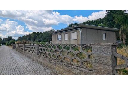 Großzügiges Grundstück (ca. 1.600 m²) mit Einfamilienhaus - Jüterbog