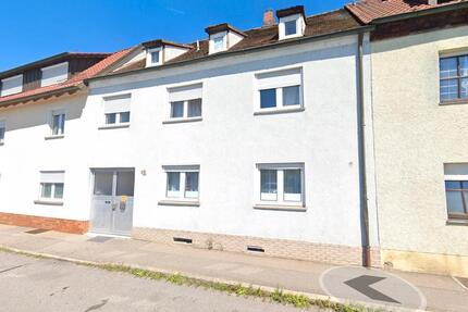 3 - Familienhaus in Zentraler Lage von Schwandorf