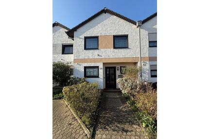 Einfamilien-Reihenmittelhaus in Hennef-City zu verkaufen - Hennef (Sieg)