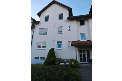 Vermiete wunderschöne 3 - Zimmer Wohnung in toller Lage in - Weitramsdorf