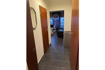 Modern möbliertes Studio mit BalkonKeller Tiefgarage MH-Broich - Mülheim an der Ruhr