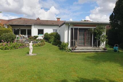 Winkelbungalow provisionsfrei, Jülich Innenstadt Mitte Süd.