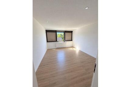 2zimmer Wohnung - 1.050,00&nbsp;EUR Kaltmiete, ca.&nbsp; 60,00&nbsp;m&sup2; in Brackenheim (PLZ: 74336)