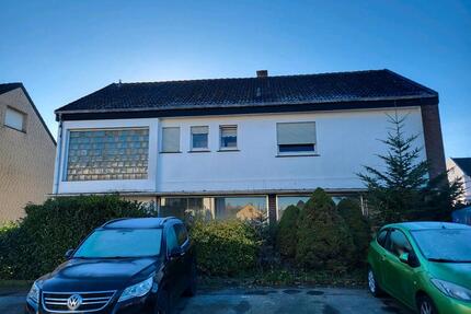 Haus zu vermieten - 1.800,00&nbsp;EUR Kaltmiete, ca.&nbsp; 206,00&nbsp;m&sup2; in Leopoldshöhe (PLZ: 33818)