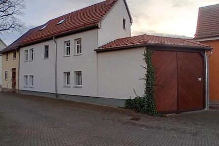 Einfamilienhaus in Burgtonna - 240.000,00&nbsp;EUR Kaufpreis, ca.&nbsp; 180,00&nbsp;m&sup2; in Tonna (PLZ: 99958)