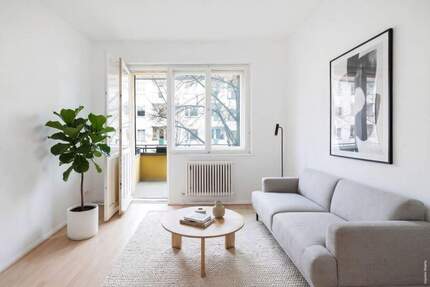 Bezugsfreie attraktive 2-Zimmer-Wohnung mit Balkon in Neukölln - Berlin-Neukölln Britz
