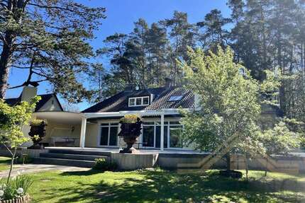 Haus zum Kaufen in Lauf an der Pegnitz 1.997.000,00 € 525 m²