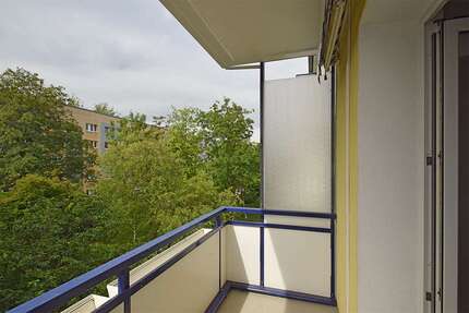 Wohnung zum Mieten in Halle (Saale) 440,59 € 59.14 m²