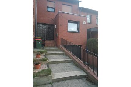 Reihenmittelhaus mit Garage und Garten in Südausrichtung - Oberhausen Alsfeld