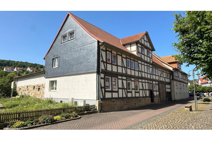Haus zum Kaufen in Morschen 319.000,00 € 240 m²
