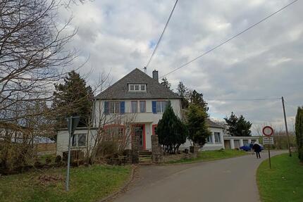 Großes Einfamilienhaus in der Eifel - Bollendorf
