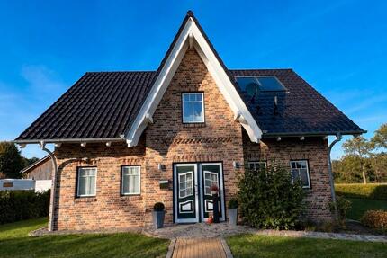 Hasenkrug - Charmantes Einfamilienhaus mit Friesengiebel - Brokstedt