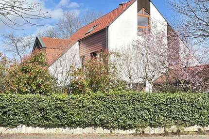 Haus zum Kaufen in Langenfeld 970.000,00 € 222 m²