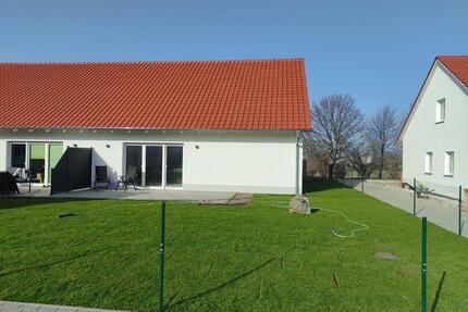 1.300,- EUR DHH mit rund 100 m² und 4 Zimmern in Ilsenburg - Ilsenburg (Harz)