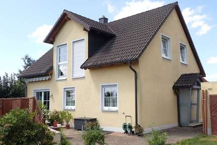 Haus zum Kaufen in Marktleugast 235.000,00 € 106 m²