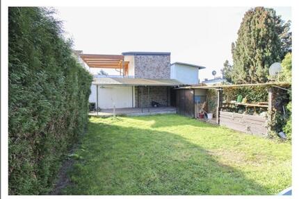 Gemütliches EFH in ruhiger Lage mit Pool-Garten-Terrasse-Balkon - Zörbig